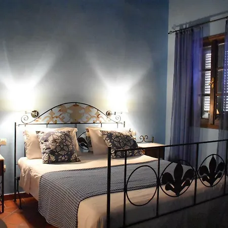 Antifanous Apartment